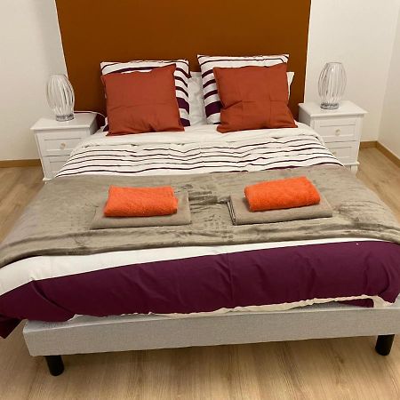 Grand F4 De 71M2 Pour 6 Personnes En Plein Centre Ville Arpajon Exterior photo